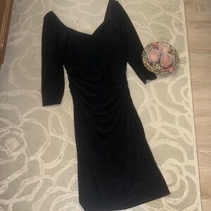 NWOT🌷Black stretch 3/4 sleeve back zip ruched dress